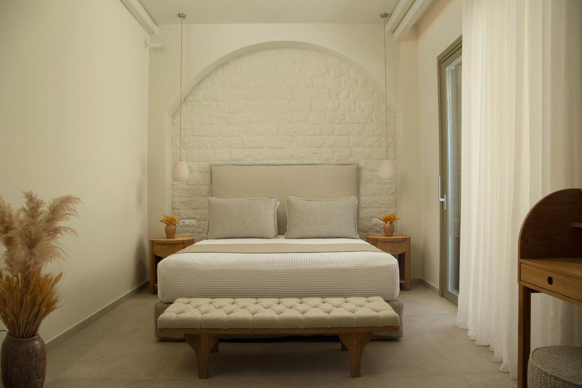 Casa Di Fiori Andros Suites Стая снимка