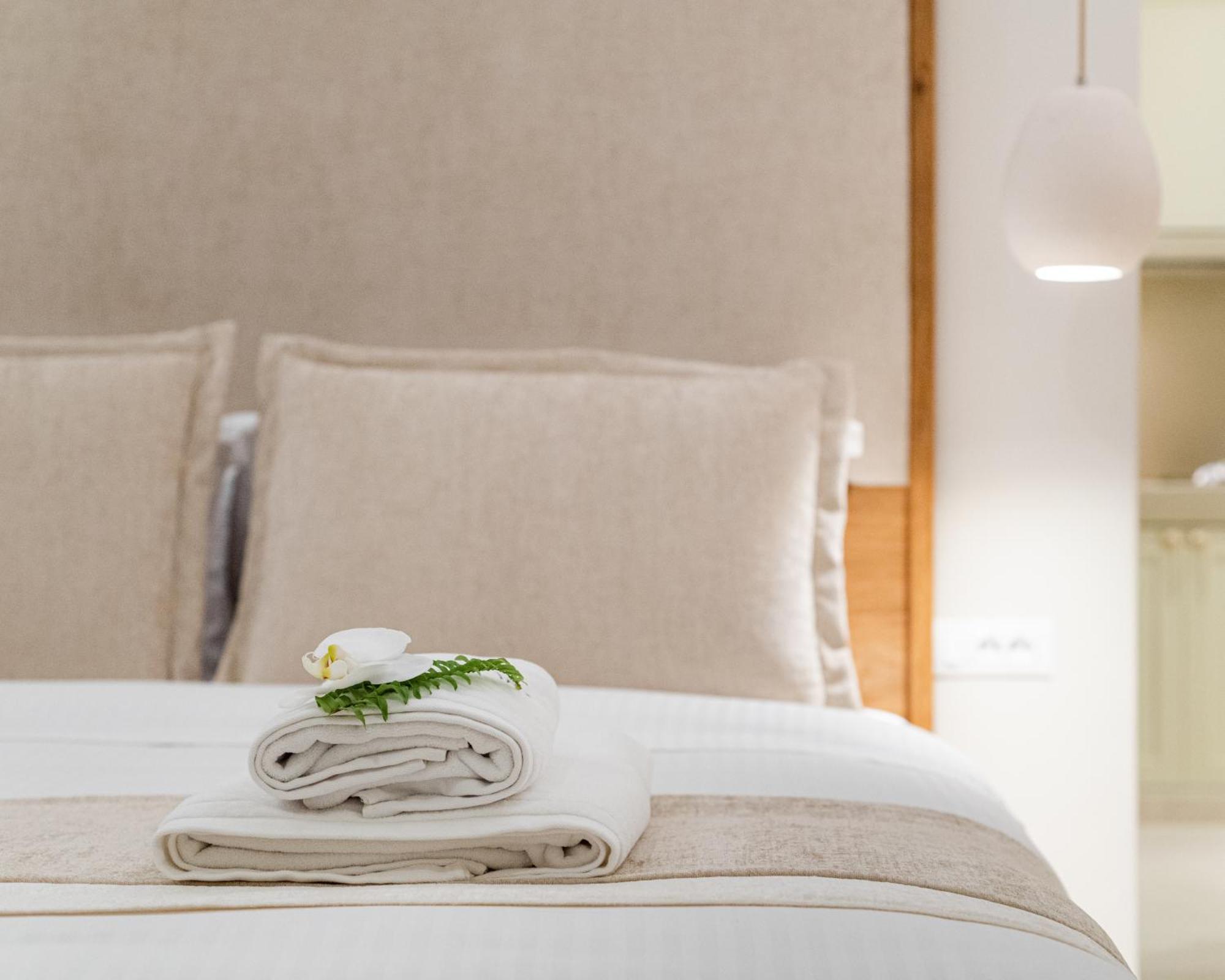 Casa Di Fiori Andros Suites Екстериор снимка